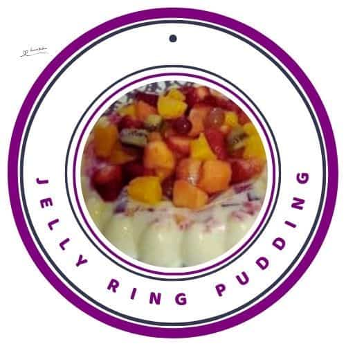an image of a Jelly Ring Pudding with fruit in the middle