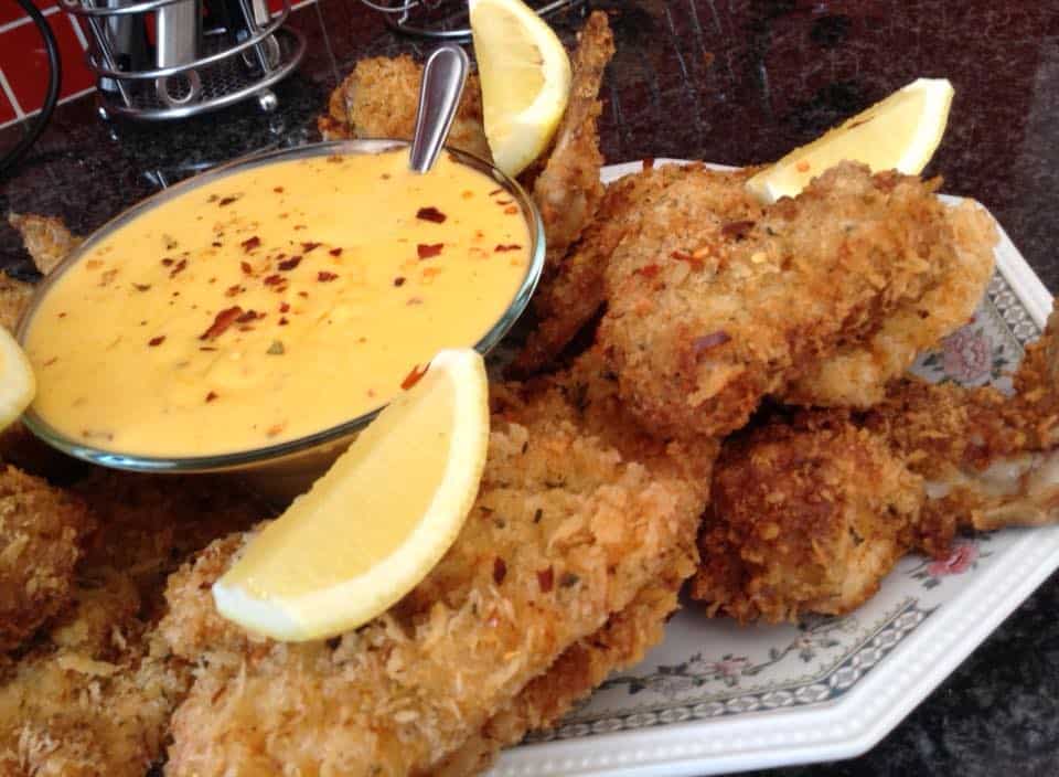 Spicy Panko crumbed Chicken wings with Chilli cheese Dip