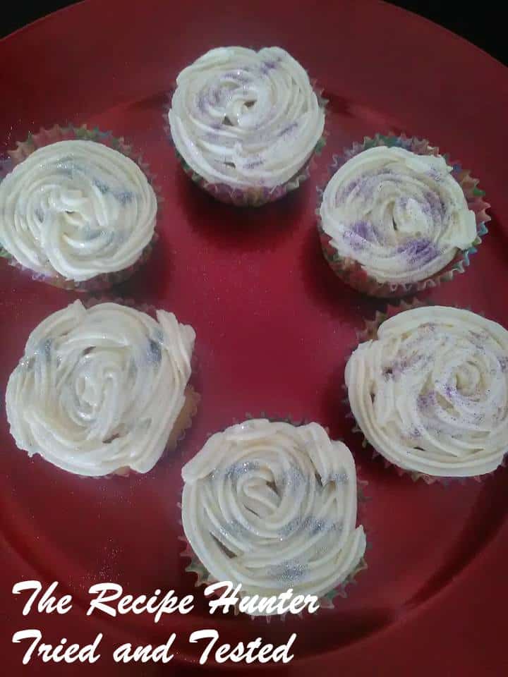 TRH Vanilla cupcakes2