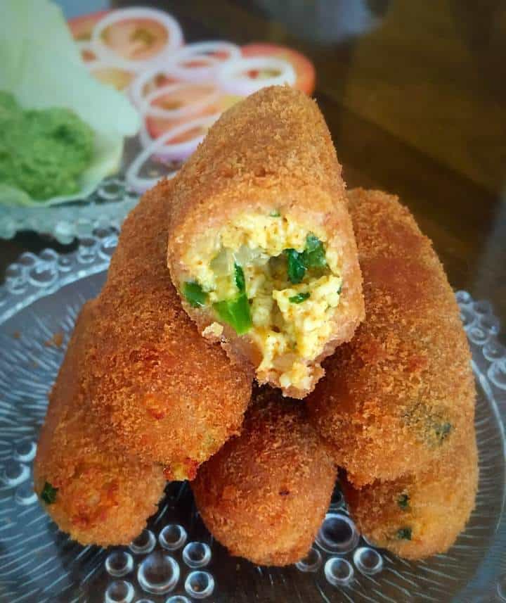 Cheese roll up in Croquettes with a crumb shell baked in oil