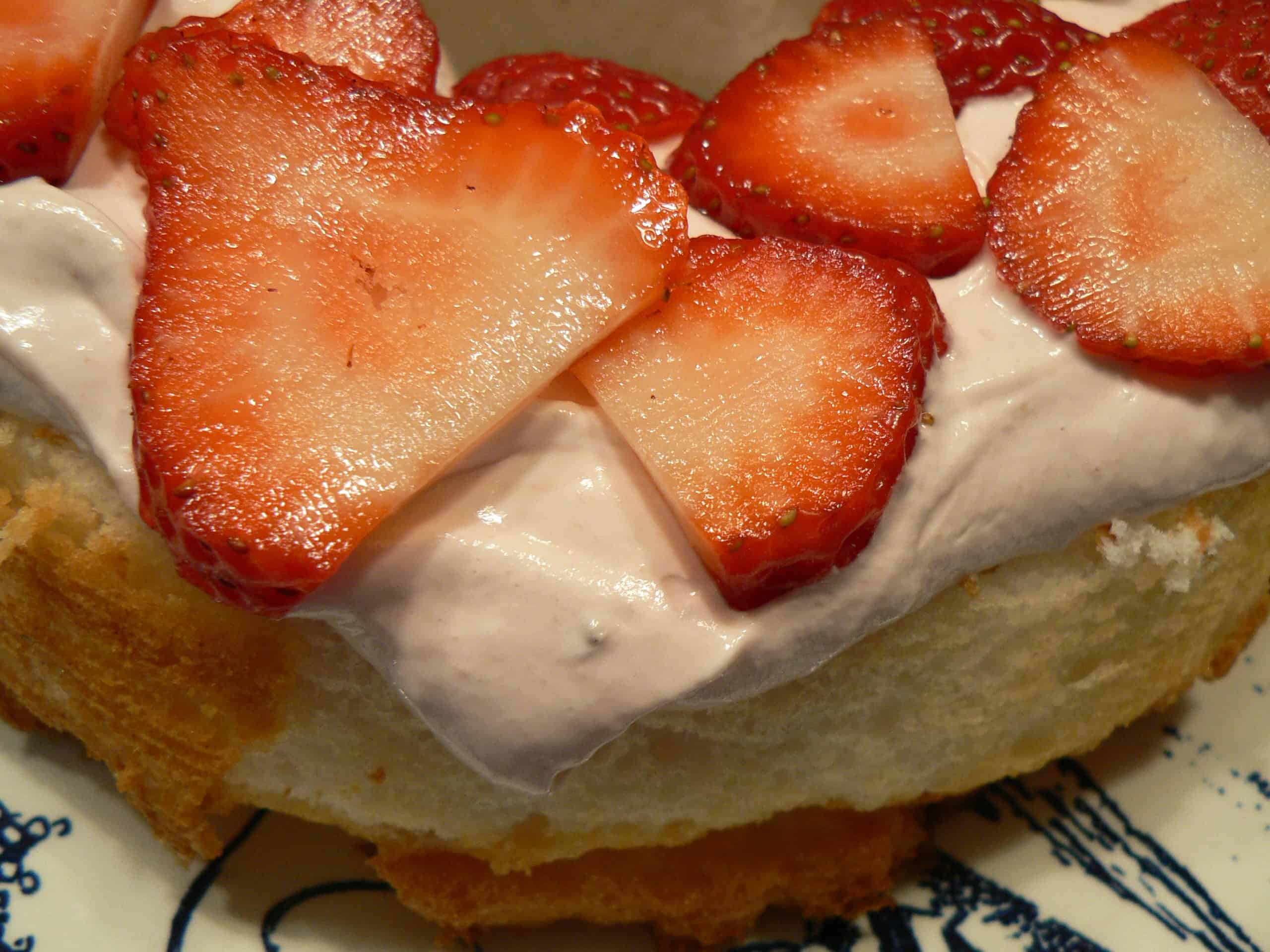 fresh-strawberry-cake