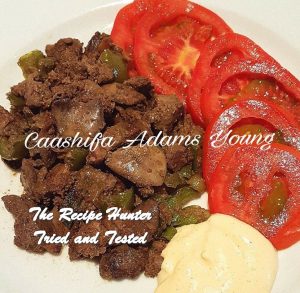 Chicken Livers with Peppers with fresh tomato on the side