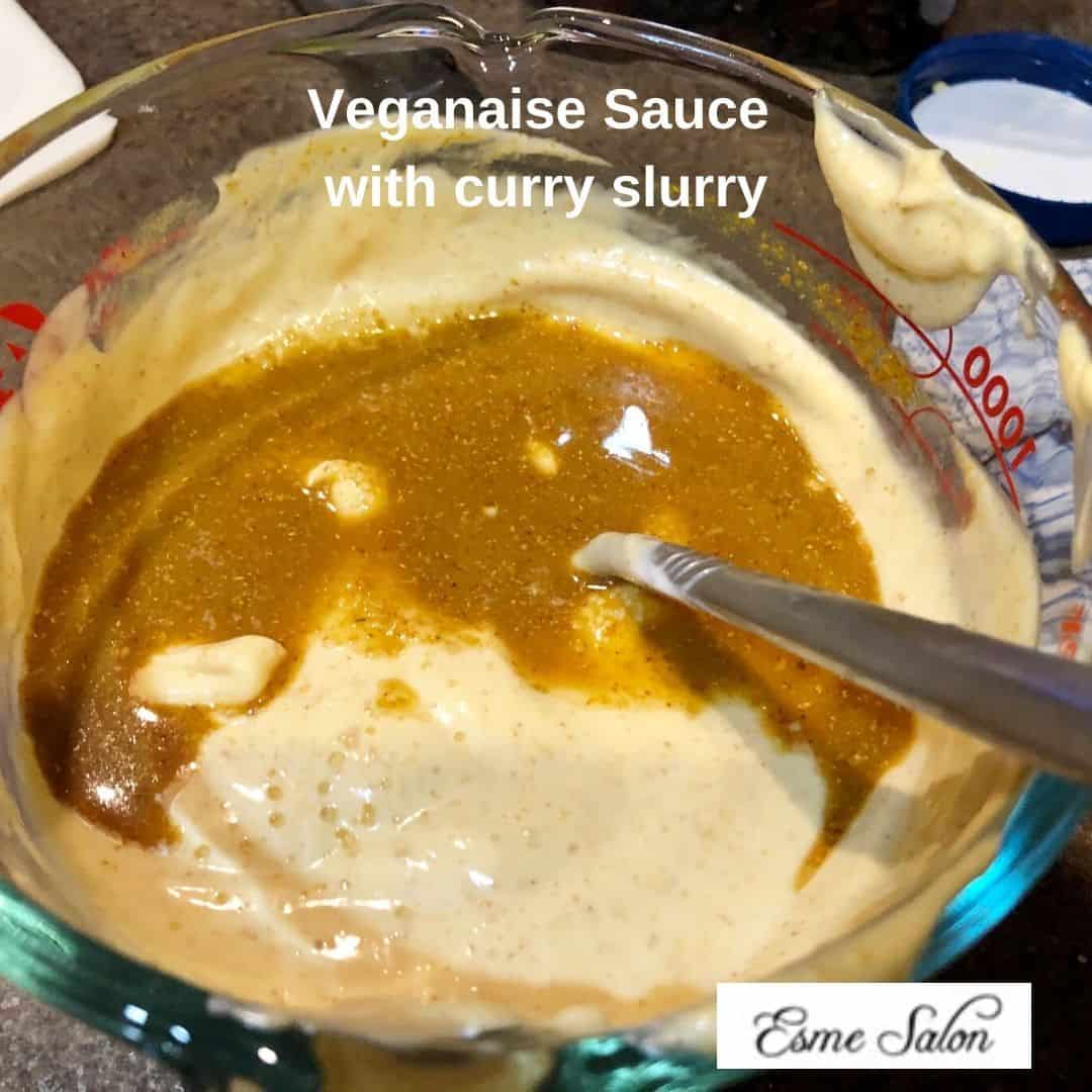 Veganaise with curry slurry